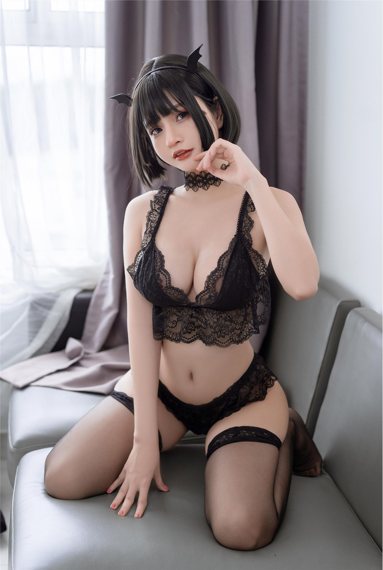 061 Azami - Black Lace Black Lace(4)